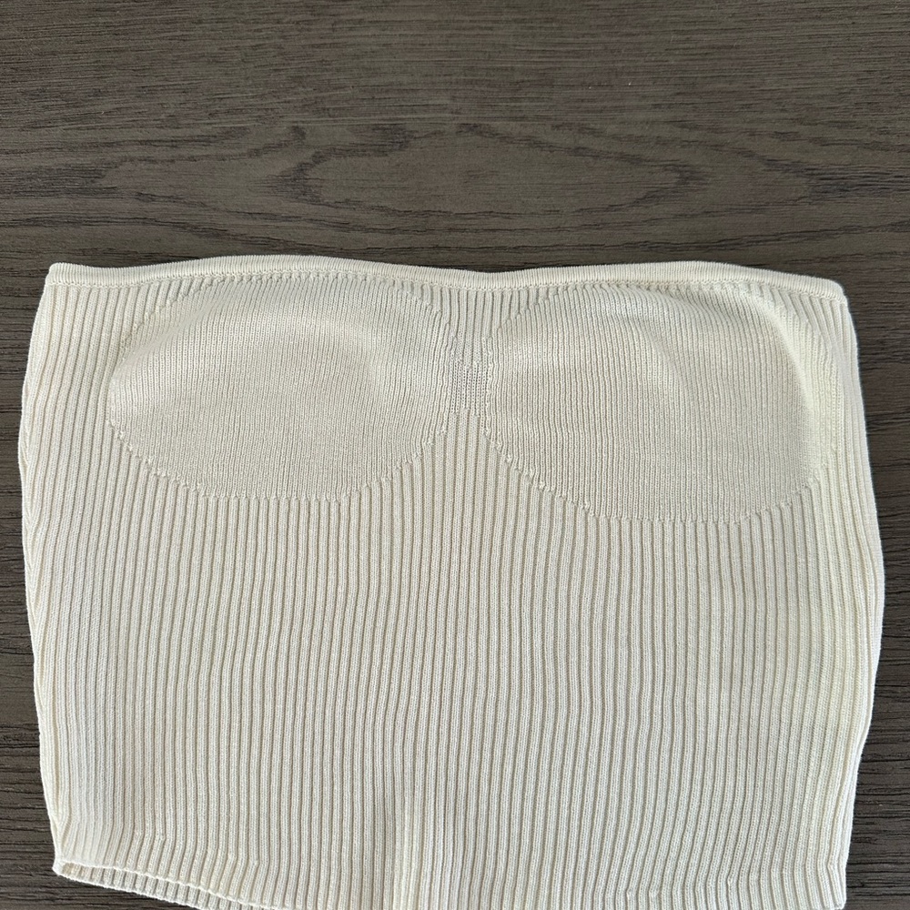 Aya Muse Tube top